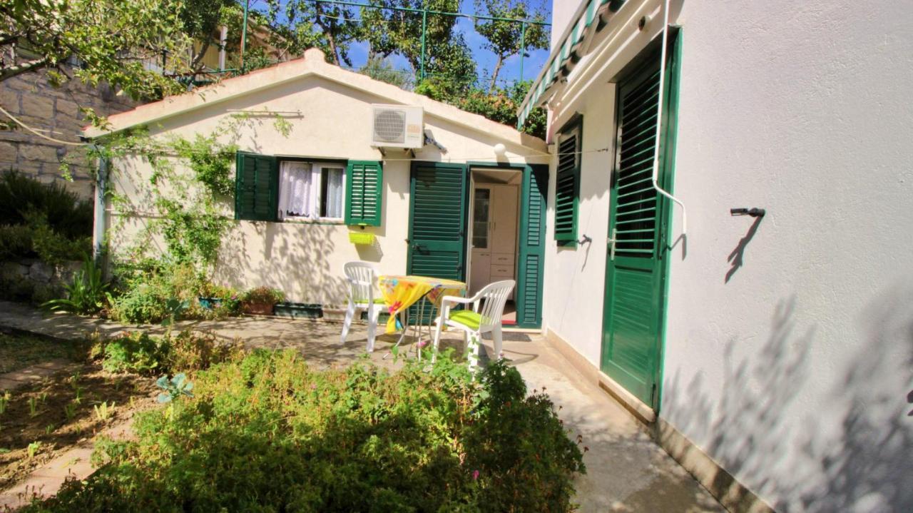 Seaside Apartment Omiš Exterior foto
